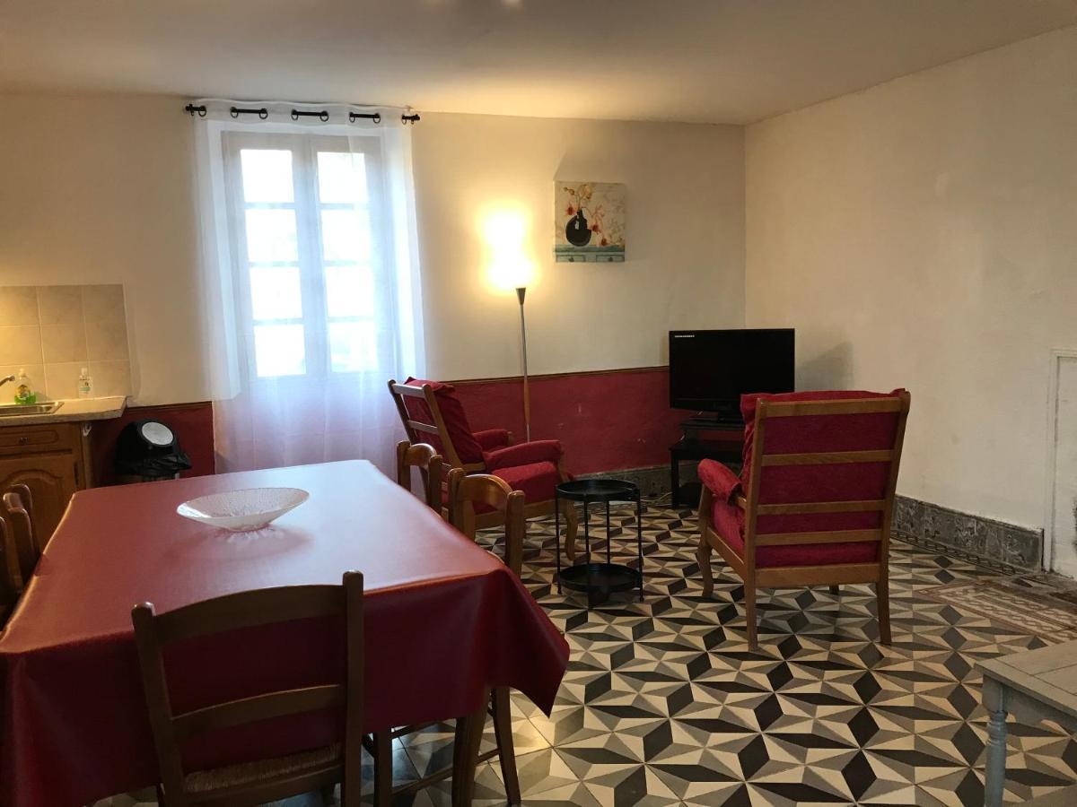 Gites & Chambres D'Hotes Peyrecout Laparrouquial Esterno foto