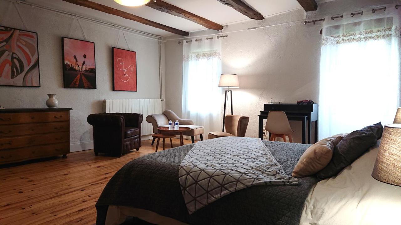 Gites & Chambres D'Hotes Peyrecout Laparrouquial Esterno foto