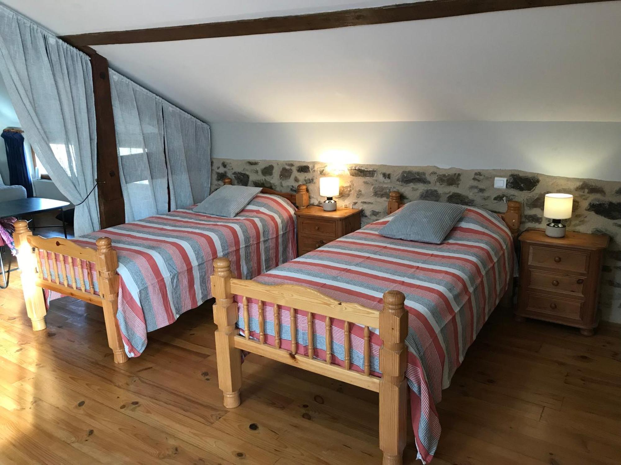 Gites & Chambres D'Hotes Peyrecout Laparrouquial Esterno foto