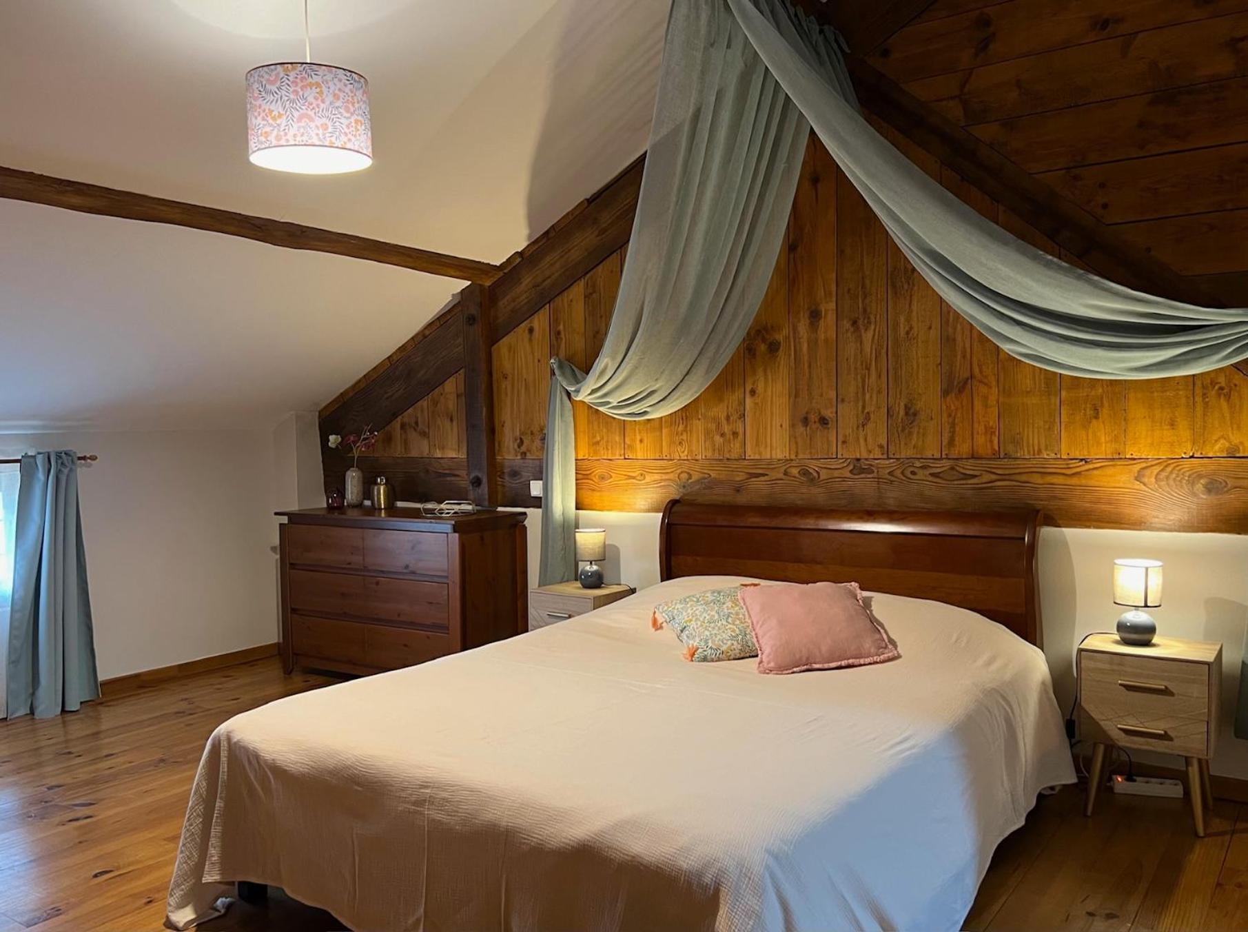 Gites & Chambres D'Hotes Peyrecout Laparrouquial Esterno foto