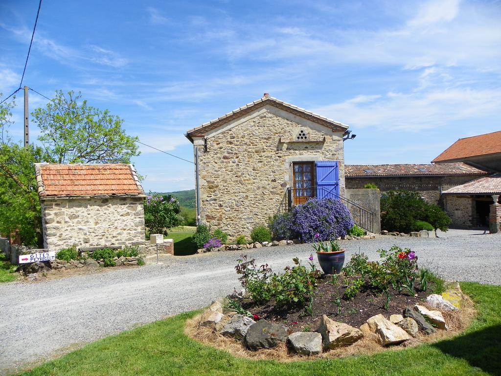 Gites & Chambres D'Hotes Peyrecout Laparrouquial Esterno foto