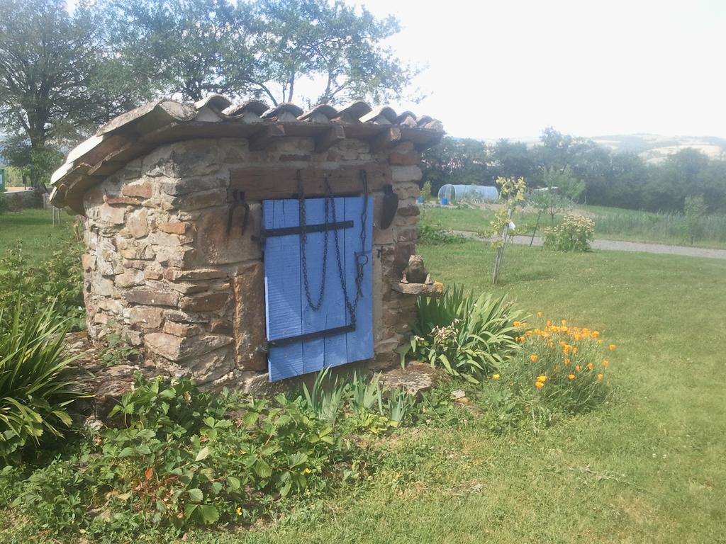 Gites & Chambres D'Hotes Peyrecout Laparrouquial Esterno foto