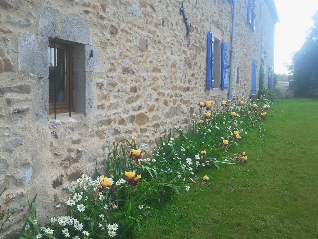 Gites & Chambres D'Hotes Peyrecout Laparrouquial Esterno foto