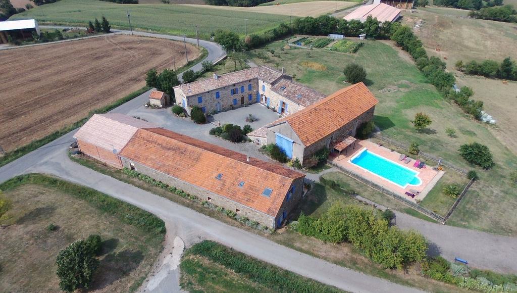 Gites & Chambres D'Hotes Peyrecout Laparrouquial Esterno foto